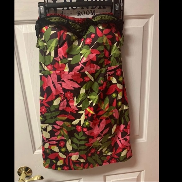 Women’s Boutique Dress Bundle - Picture 8 of 16